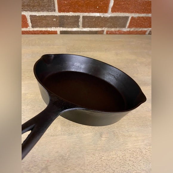 "Wagner" Sidney. O. 8 Cast Iron Skillet Heat Ring Restored Flat Early 1900s - Picture 4 of 7